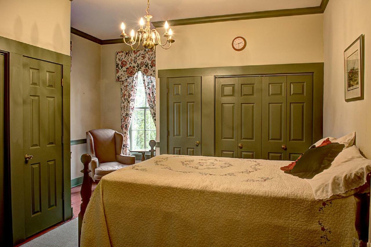 Emma'S Bed And Breakfast Спрингфийлд Екстериор снимка